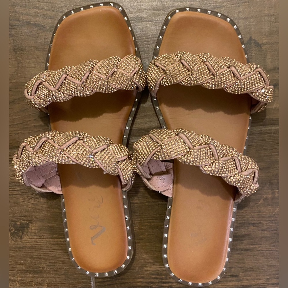 Very G Twisty Rose Gold Sandals